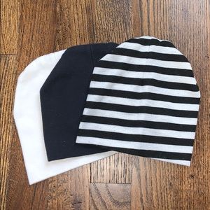 Set of 3 Knit Baby Hats